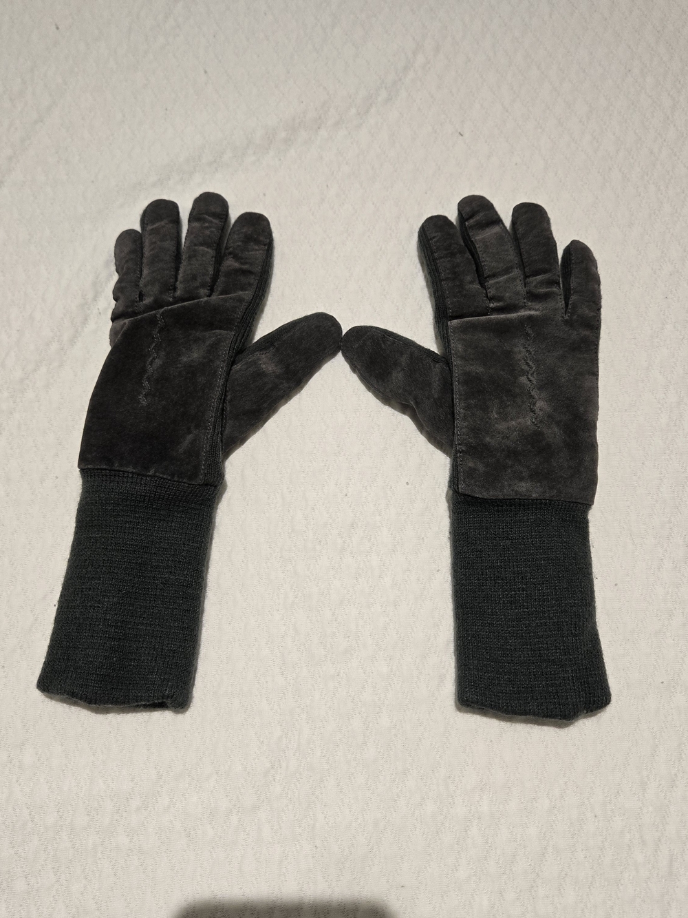 Preloved Leather Suede Gloves